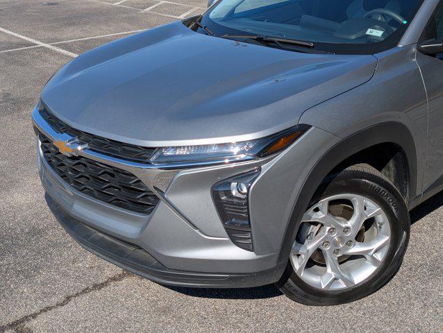used 2024 Chevrolet Trax car, priced at $18,997