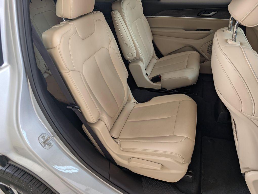 used 2025 Jeep Grand Cherokee L car, priced at $37,294