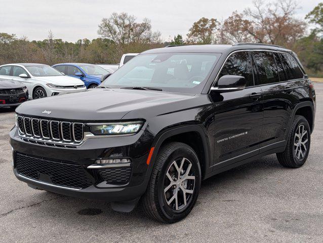 used 2024 Jeep Grand Cherokee car, priced at $31,995