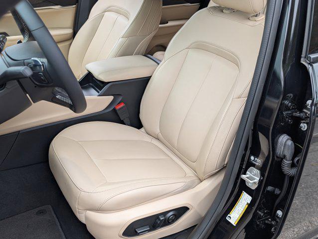 used 2024 Jeep Grand Cherokee car, priced at $31,995