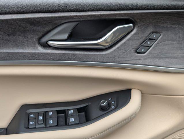 used 2024 Jeep Grand Cherokee car, priced at $31,995