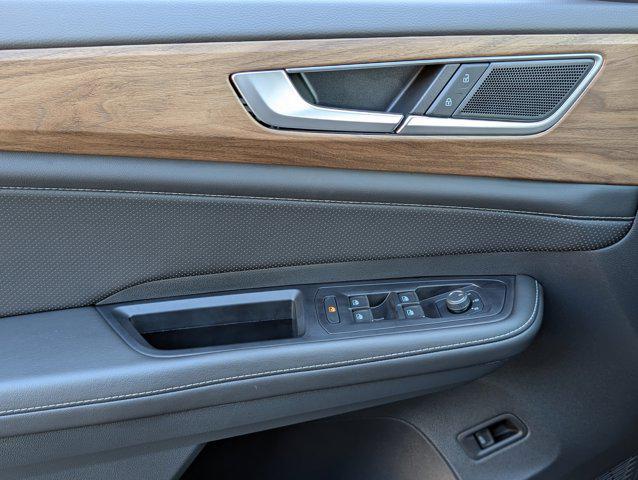 used 2025 Volkswagen Atlas car, priced at $35,995