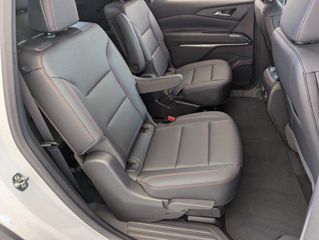 used 2025 Chevrolet Traverse car, priced at $43,995