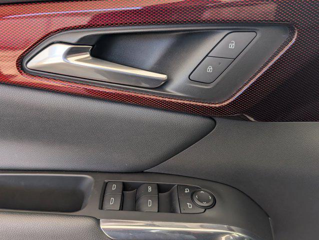 used 2025 Chevrolet Traverse car, priced at $43,995