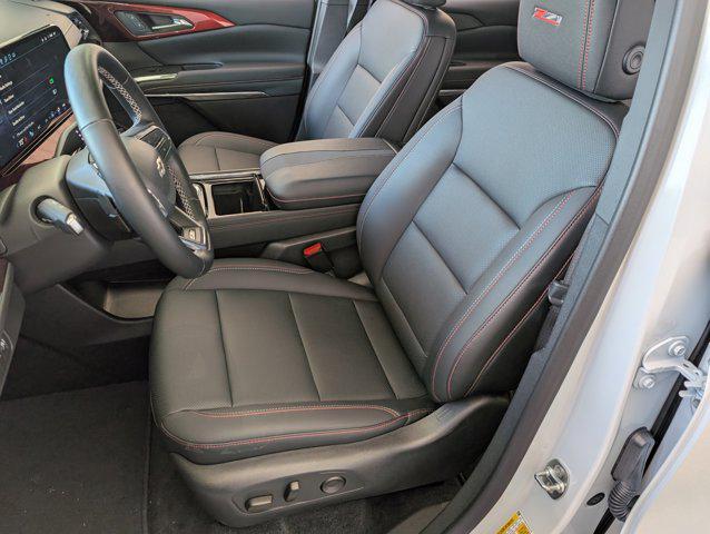used 2025 Chevrolet Traverse car, priced at $43,995