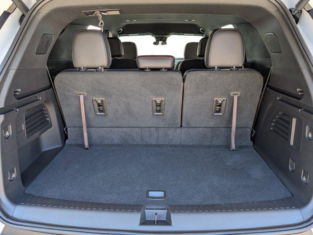 used 2025 Chevrolet Traverse car, priced at $43,995