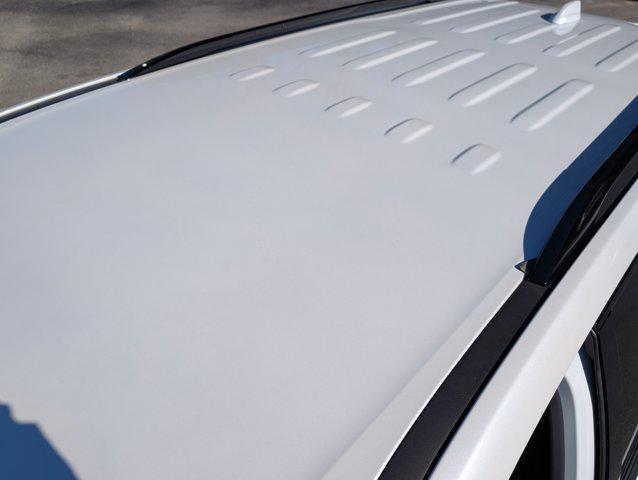 used 2025 Chevrolet Traverse car, priced at $43,995