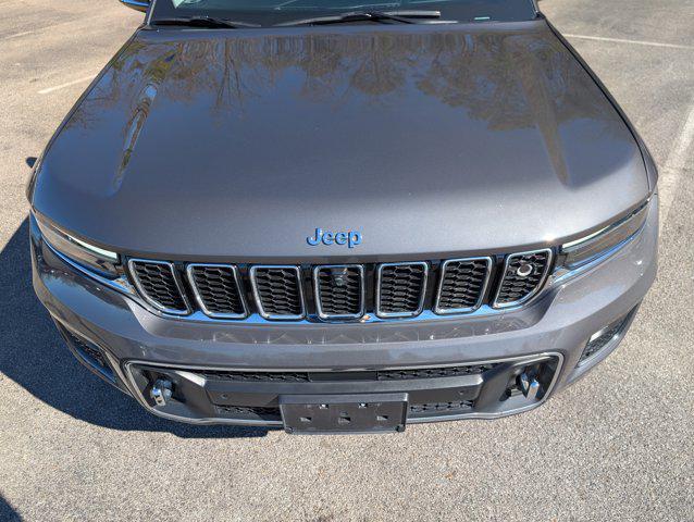 used 2022 Jeep Grand Cherokee car, priced at $35,995