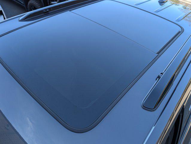 used 2022 Jeep Grand Cherokee car, priced at $35,995