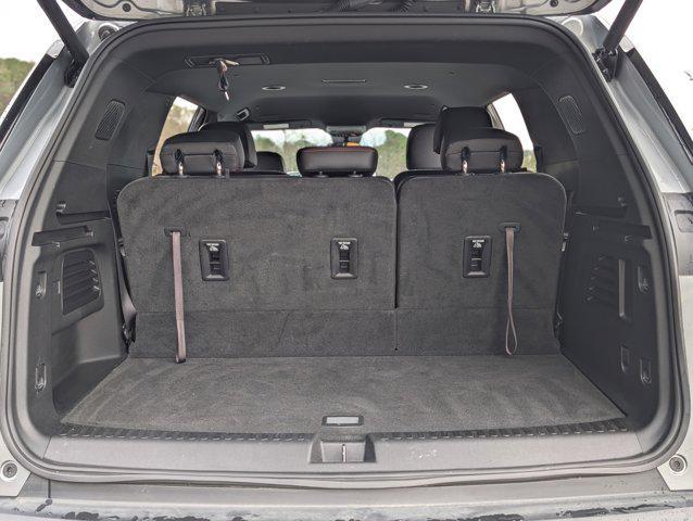 used 2025 Chevrolet Traverse car, priced at $44,995