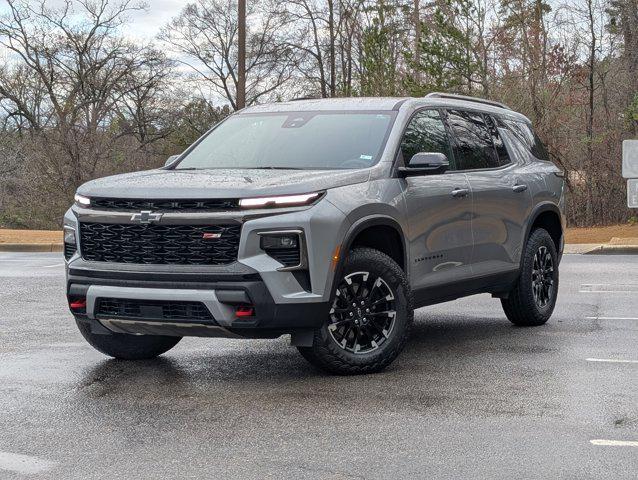 used 2025 Chevrolet Traverse car, priced at $44,995