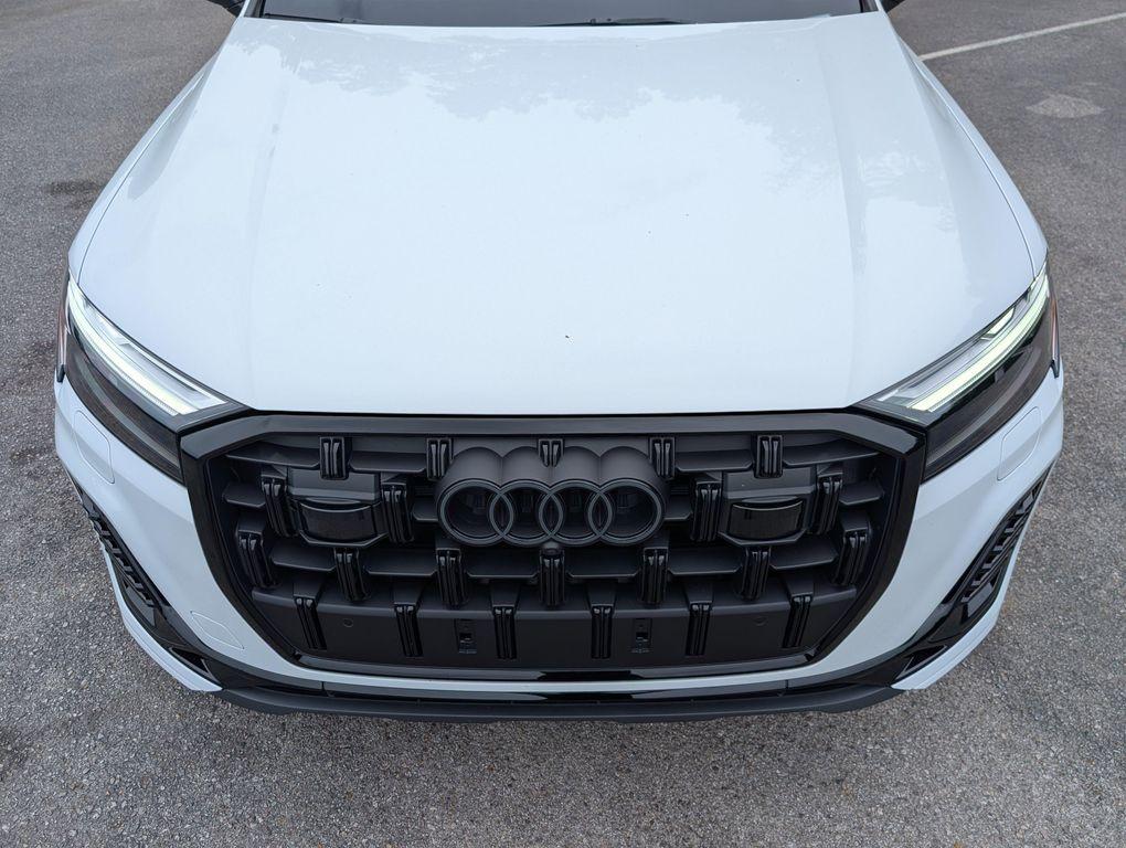 used 2025 Audi Q7 car, priced at $57,294