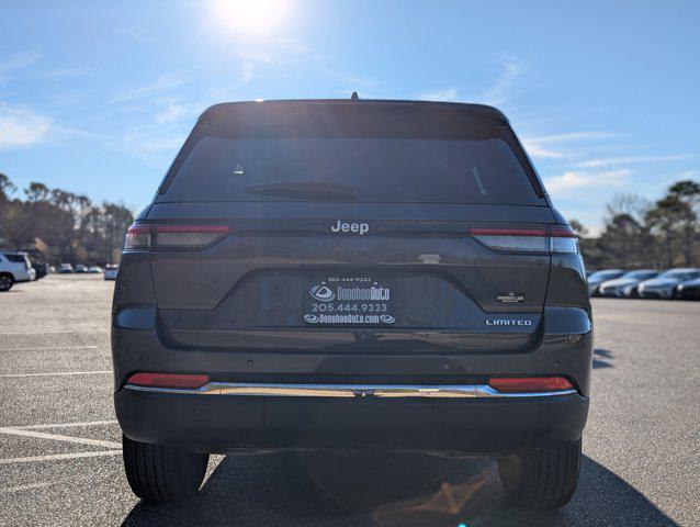 used 2024 Jeep Grand Cherokee car, priced at $32,994