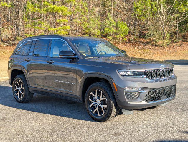 used 2024 Jeep Grand Cherokee car, priced at $32,994