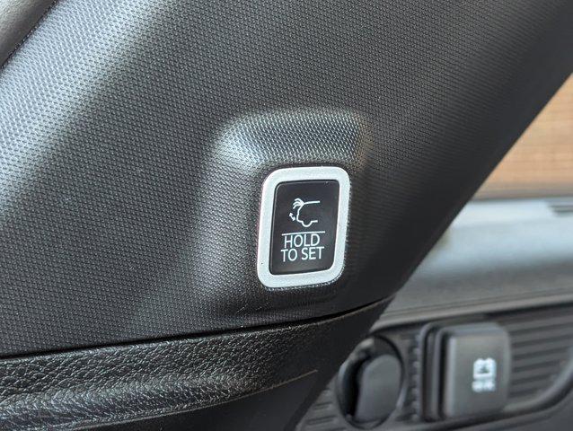 used 2024 Jeep Grand Cherokee car, priced at $32,994