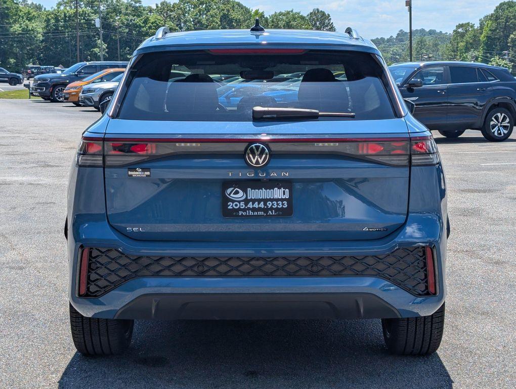 used 2025 Volkswagen Tiguan car, priced at $39,294