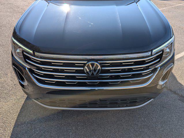 used 2024 Volkswagen Atlas car, priced at $32,998