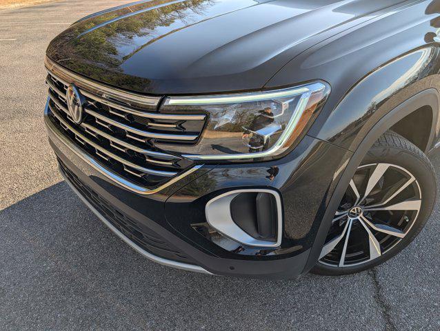 used 2024 Volkswagen Atlas car, priced at $32,998