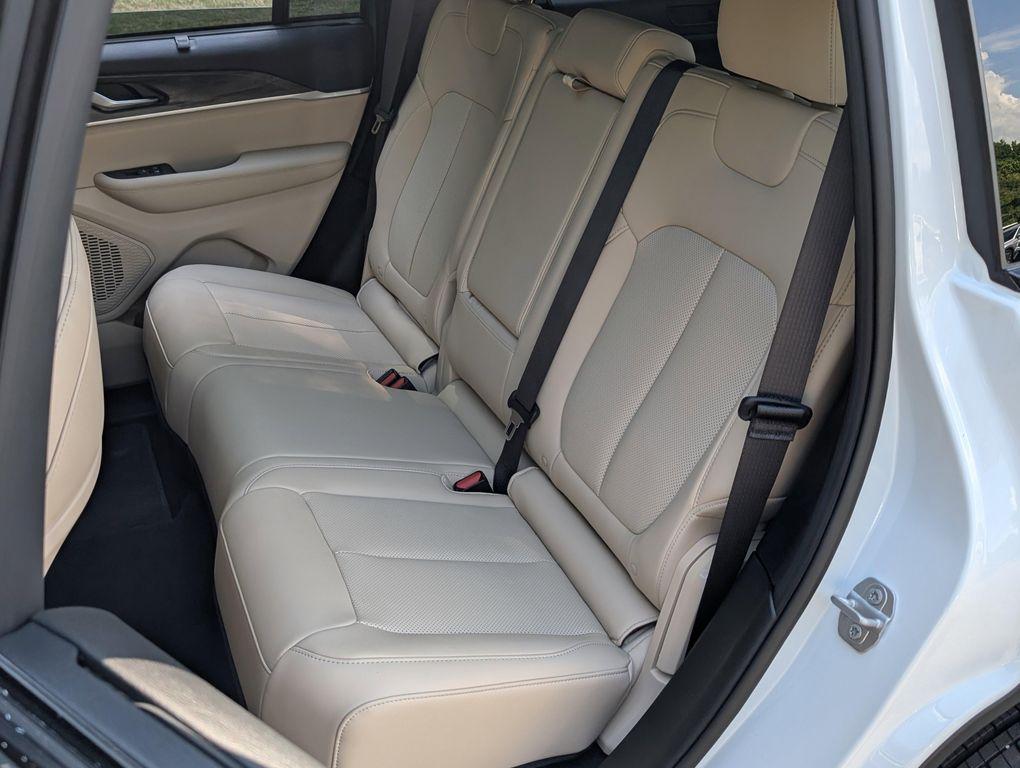 used 2024 Jeep Grand Cherokee car, priced at $36,794