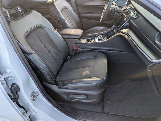 used 2024 Jeep Grand Cherokee car, priced at $31,995