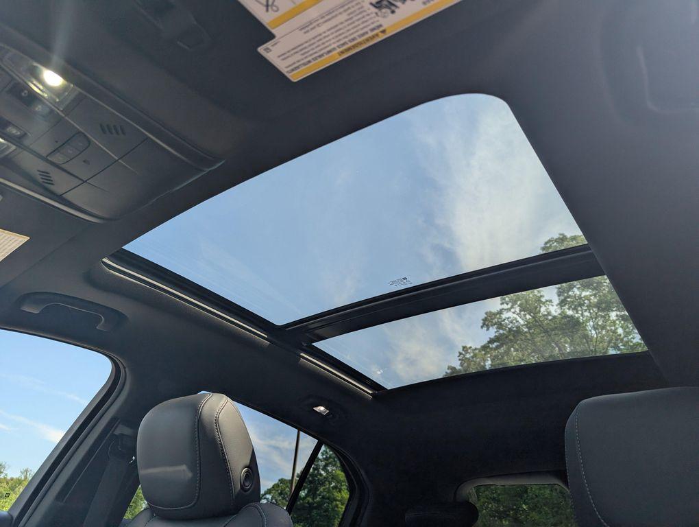 used 2023 Cadillac XT4 car, priced at $23,297