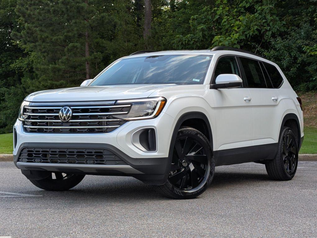 used 2026 Volkswagen Atlas car, priced at $35,293