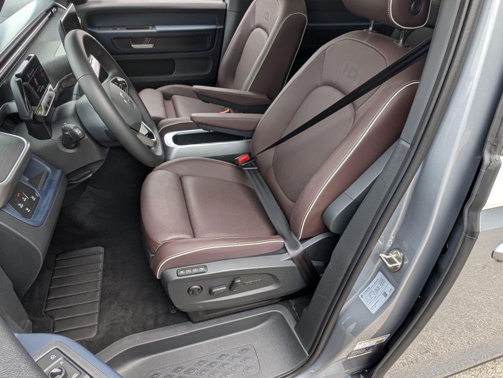 used 2025 Volkswagen ID. Buzz car, priced at $50,294