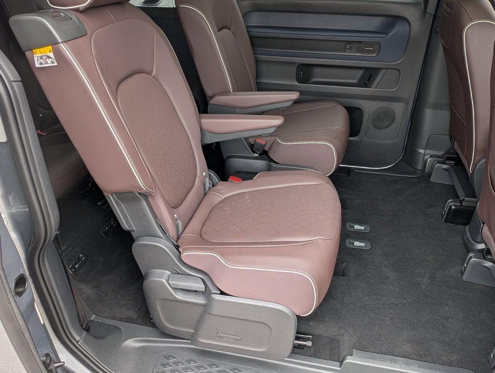 used 2025 Volkswagen ID. Buzz car, priced at $50,294