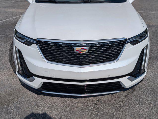used 2025 Cadillac XT6 car, priced at $45,998