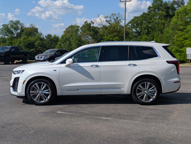 used 2025 Cadillac XT6 car, priced at $45,998