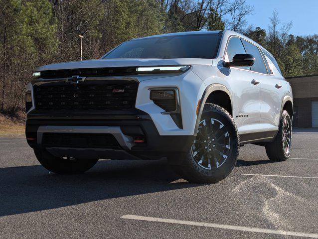 used 2025 Chevrolet Traverse car, priced at $42,995