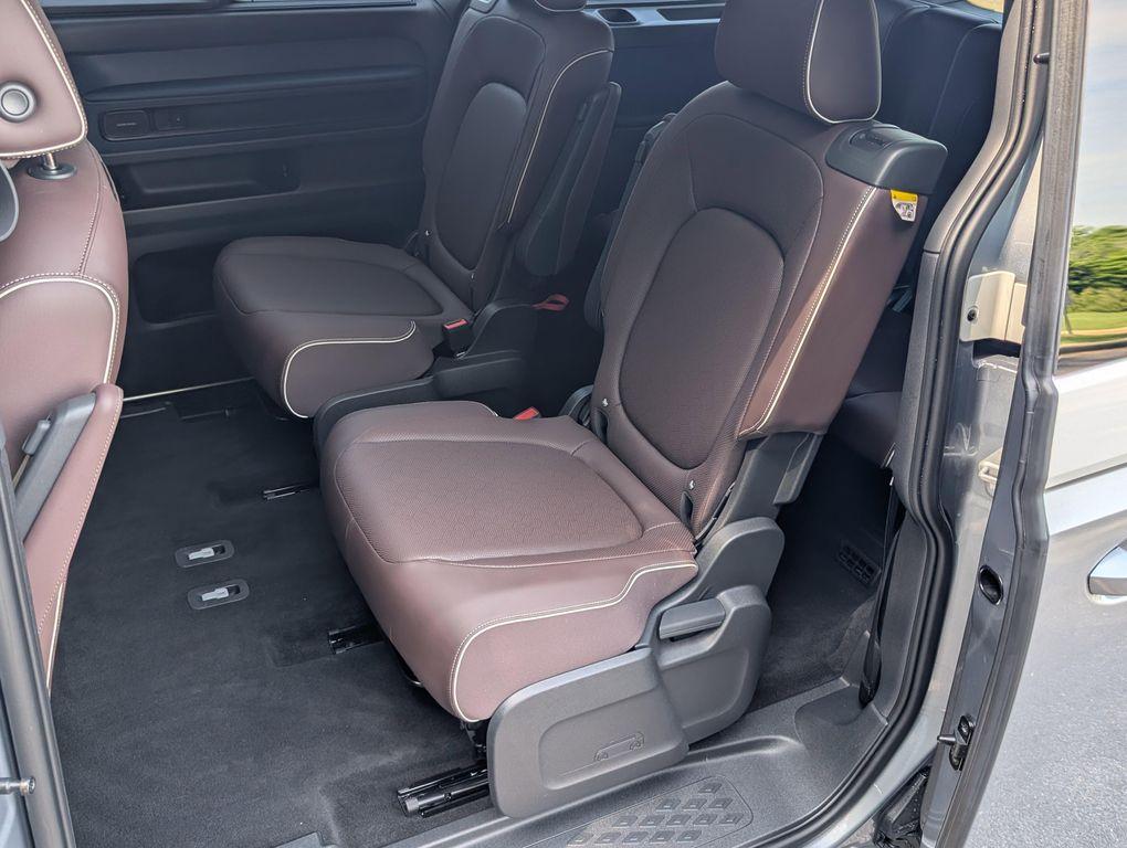 used 2025 Volkswagen ID. Buzz car, priced at $50,294