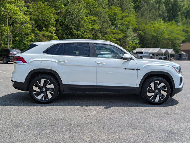 used 2025 Volkswagen Atlas Cross Sport car, priced at $32,995