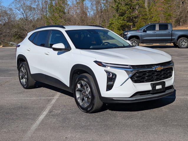 used 2025 Chevrolet Trax car, priced at $21,995