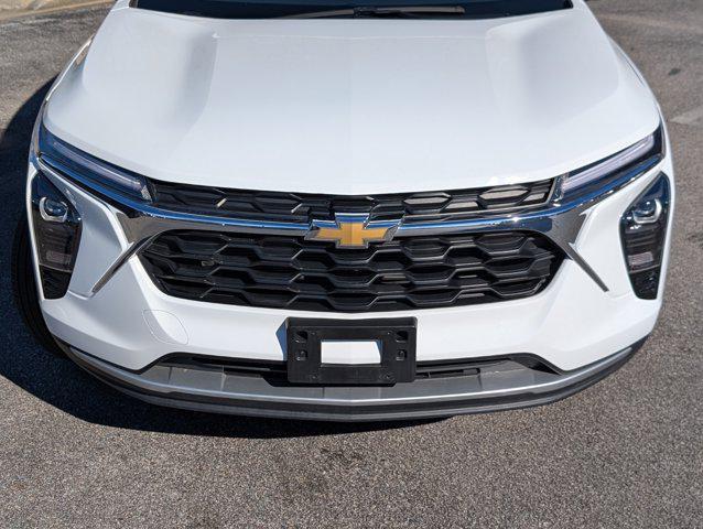 used 2025 Chevrolet Trax car, priced at $21,995