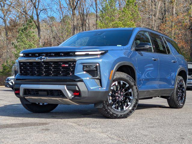 used 2025 Chevrolet Traverse car, priced at $47,995