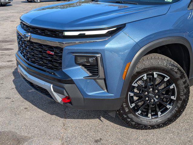 used 2025 Chevrolet Traverse car, priced at $47,995