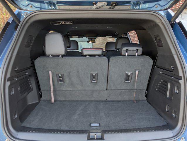 used 2025 Chevrolet Traverse car, priced at $47,995