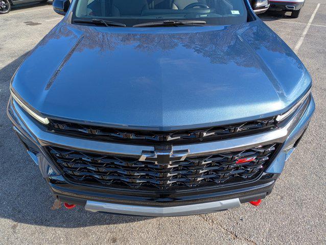 used 2025 Chevrolet Traverse car, priced at $47,995