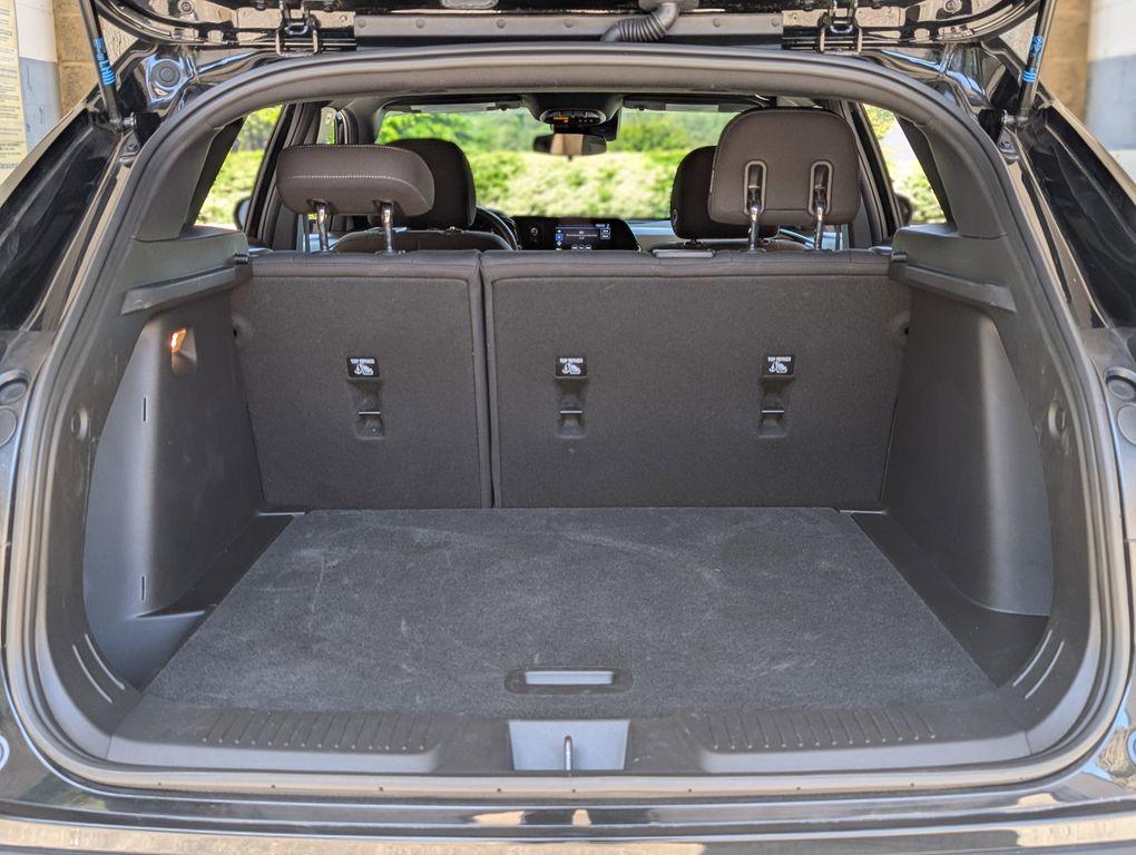 used 2024 Chevrolet Trax car, priced at $22,294