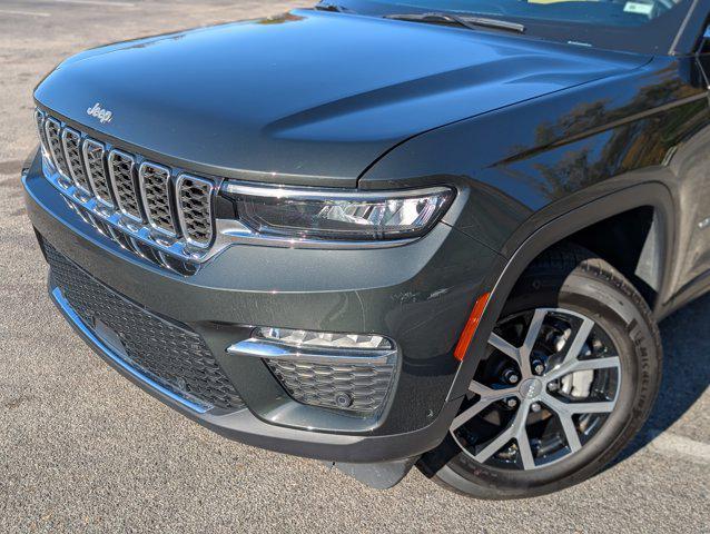 used 2024 Jeep Grand Cherokee car, priced at $31,994