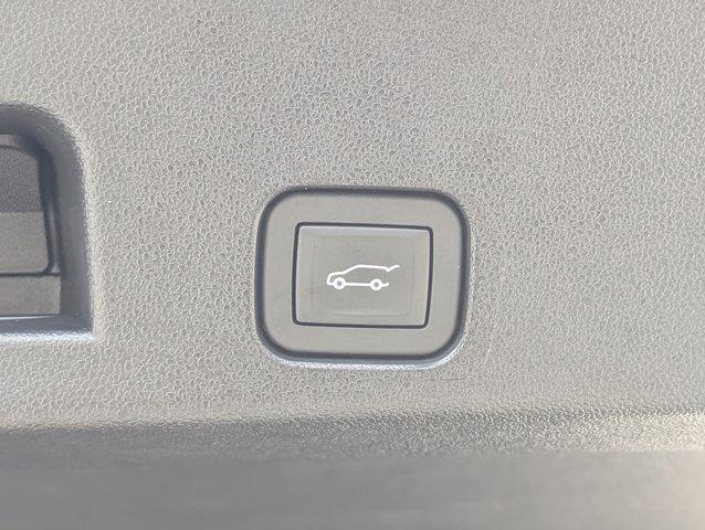 used 2025 Chevrolet Traverse car, priced at $46,995