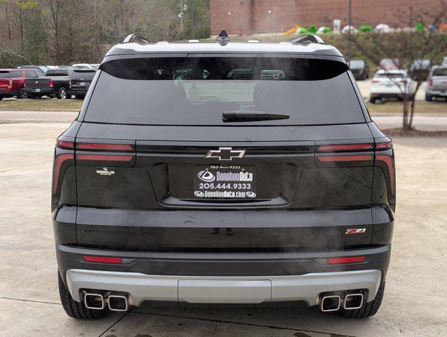 used 2025 Chevrolet Traverse car, priced at $46,995