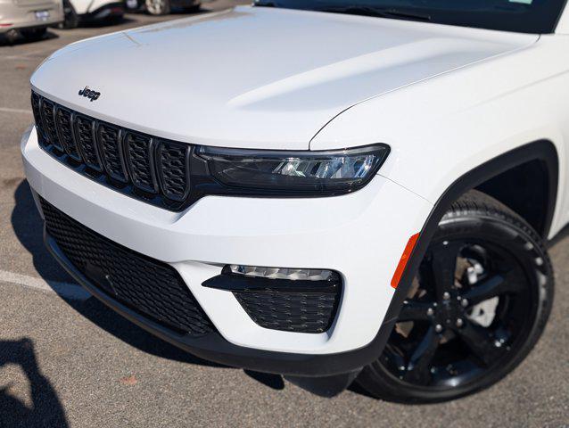 used 2024 Jeep Grand Cherokee car, priced at $36,995