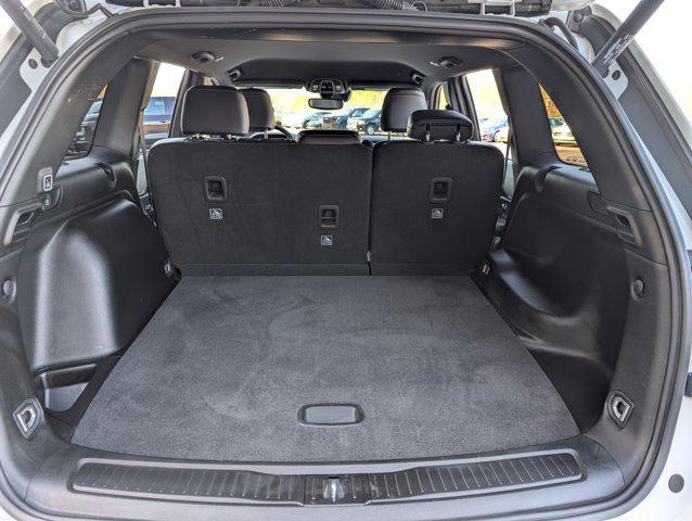 used 2024 Jeep Grand Cherokee car, priced at $31,994