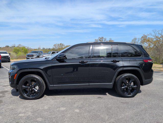 used 2023 Jeep Grand Cherokee car, priced at $30,995