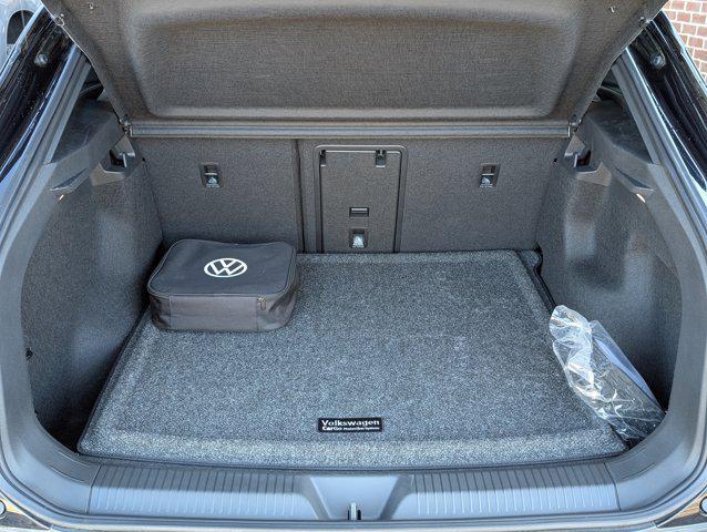 used 2024 Volkswagen ID.4 car, priced at $22,998