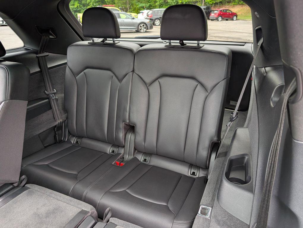 used 2019 Audi Q7 car, priced at $18,289