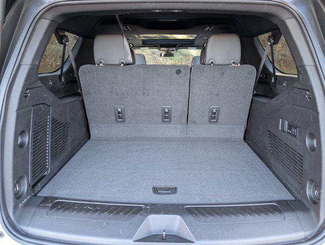 used 2022 GMC Yukon XL car, priced at $51,995