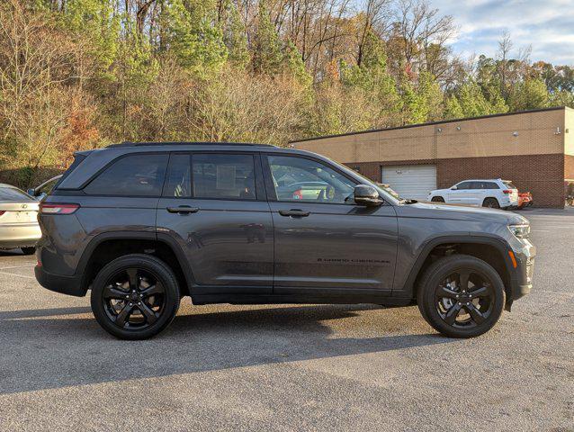 used 2024 Jeep Grand Cherokee car, priced at $31,995